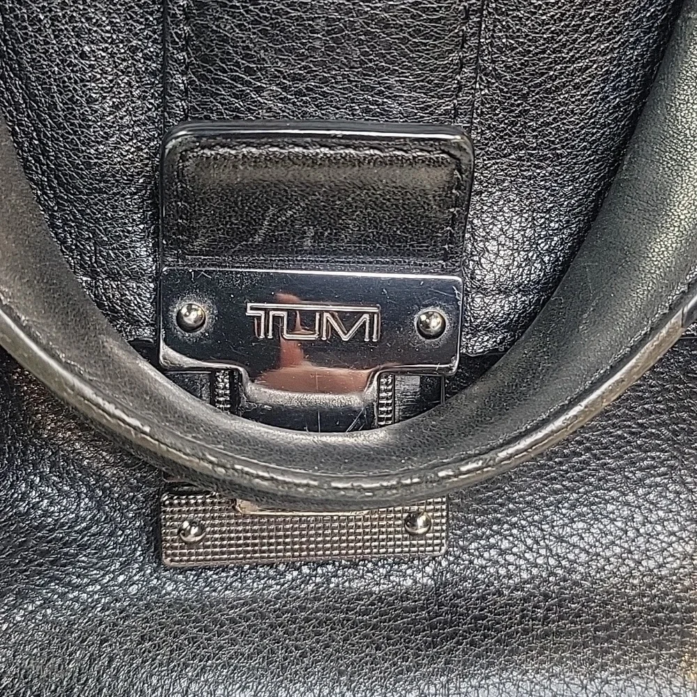 TUMI Beacon Hill Large Leather Laptop Briefcase‎ Black Bag 12.5X16.5 inches